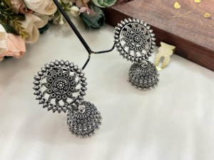 Stud earring