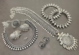 Antique Silver Bloom Set