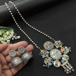 Aara Ethno Shine Pendant Set