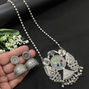 Ethnic Crest Pendant Set