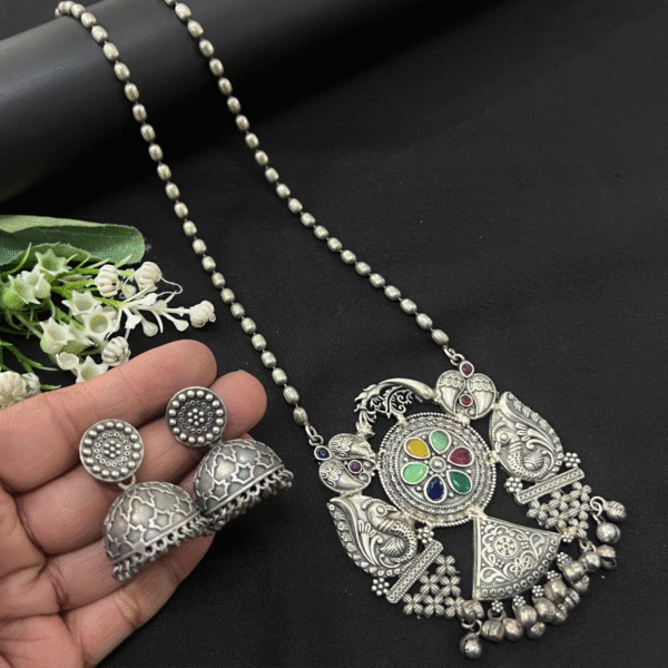 Ethnic Crest Pendant Set
