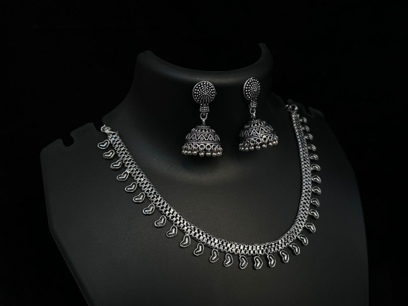 Heartlink Oxidised Chain Set