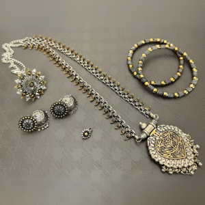 Tanvika Grand Heritage Dual Tone Set