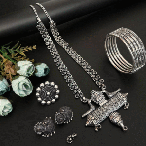 Naira Heritage Drop Necklace Set