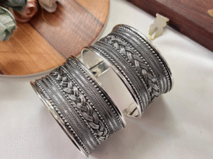 Noura Handcuffs Blog