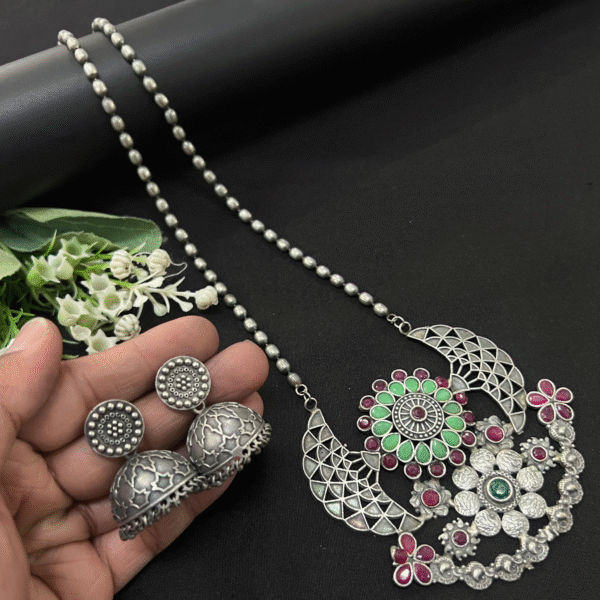 Silver Eden Pendant Set