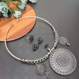 Tribal Bloom Charms Hasuli Set