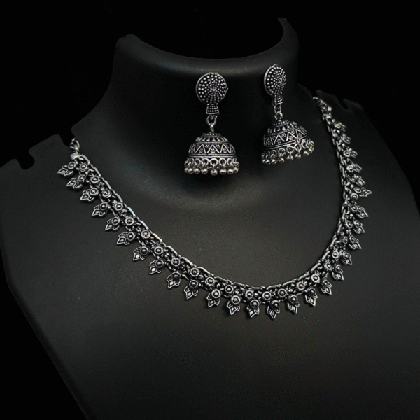 Elegant Oxidised Western Set