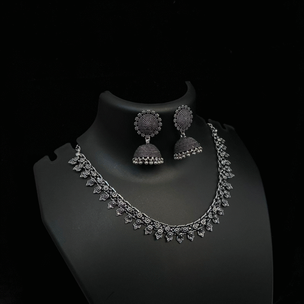 Royal Dome Stud Oxidised Set