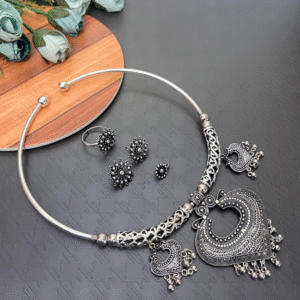 Vintage Drop Charms Hasuli Set