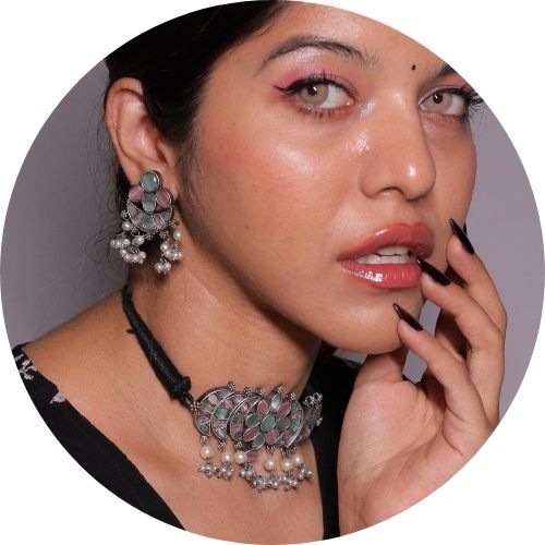 Necklace & earrings Category