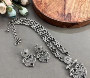 replica jewelry necklace set black & white