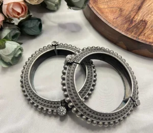 premium_quality_replica_openable_bangles_fits_upto_2.8_img2