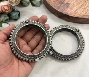 premium_quality_replica_openable_bangles_fits_upto_2.8_img3