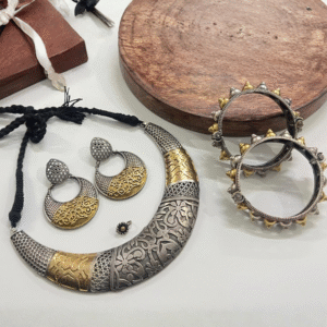 Dual Tone Oxidised Jewelry Set – Statement Necklace