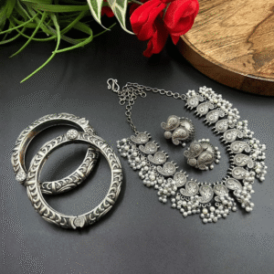 Silver Choker Necklace Set in Oxidised Finish with Pearls