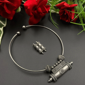 Oxidised Hasli Set for earrings