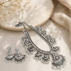 Guttupusalu necklace set