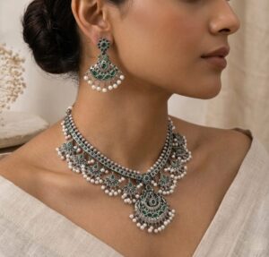 Guttupusalu necklace set