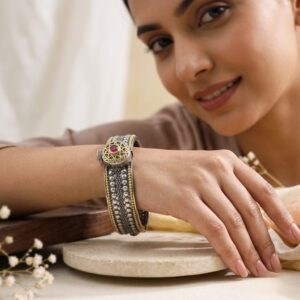 Dual tone openable kada set