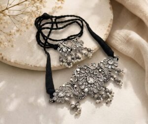 Replica stone choker set