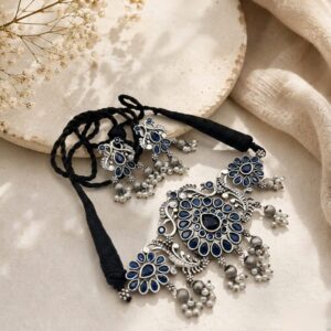 Replica stone choker set