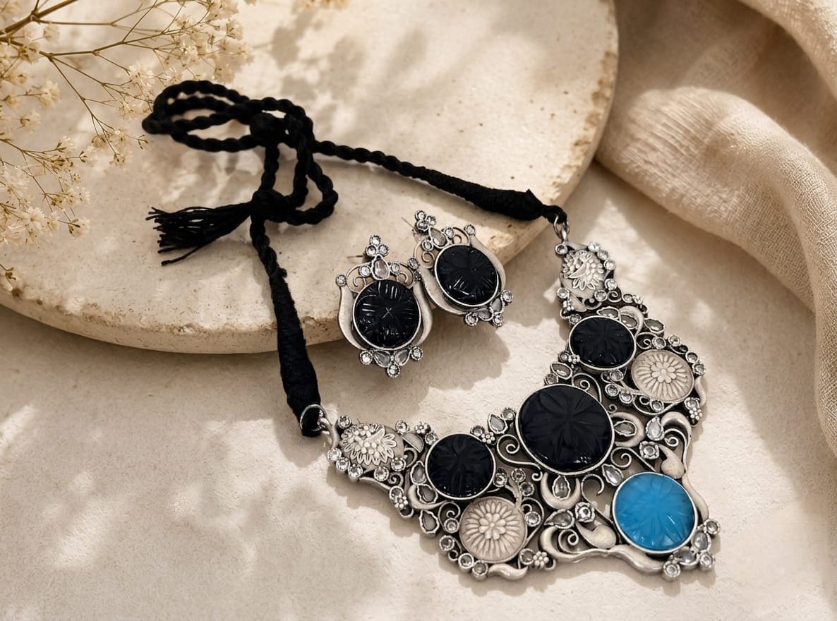 Monalisa stone necklace set