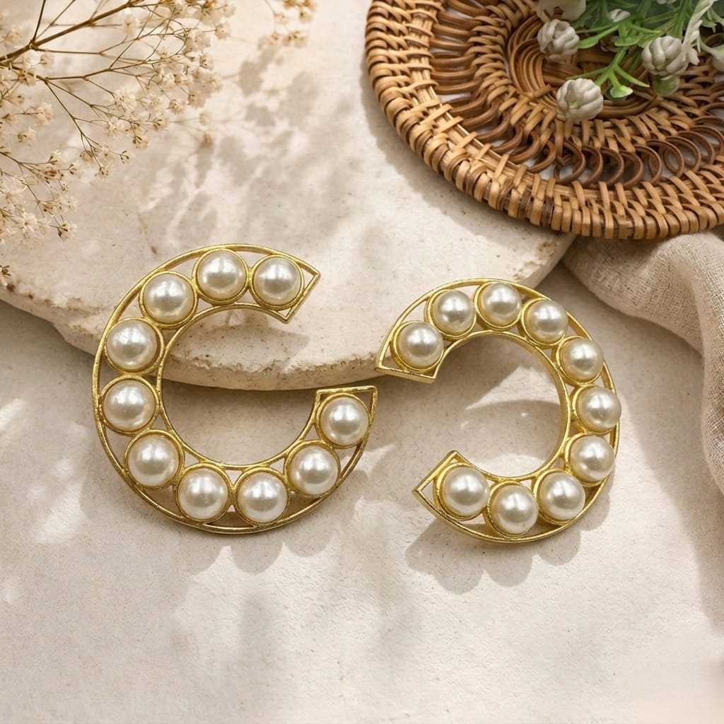 Baroque studs