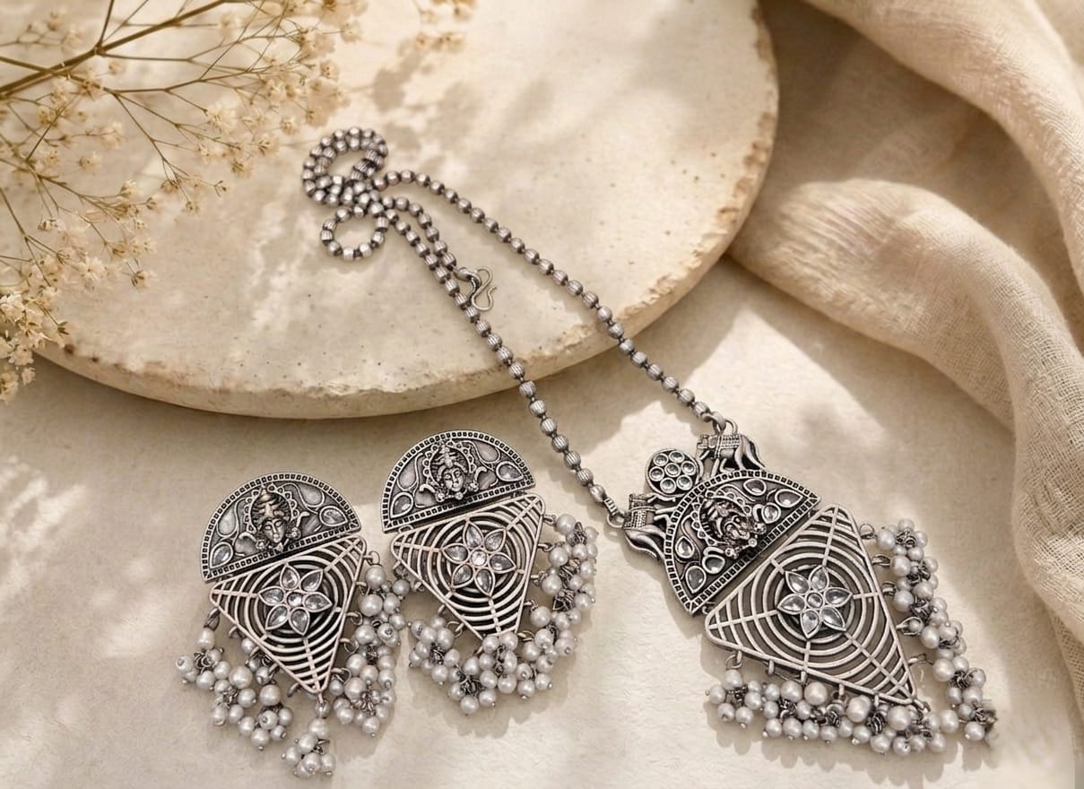 Stone chain pendant set