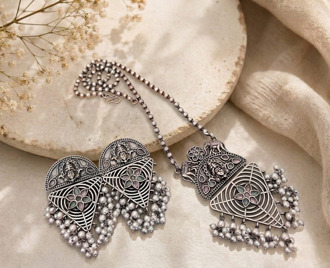 Stone chain pendant set
