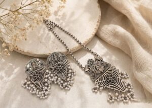 Stone chain pendant set
