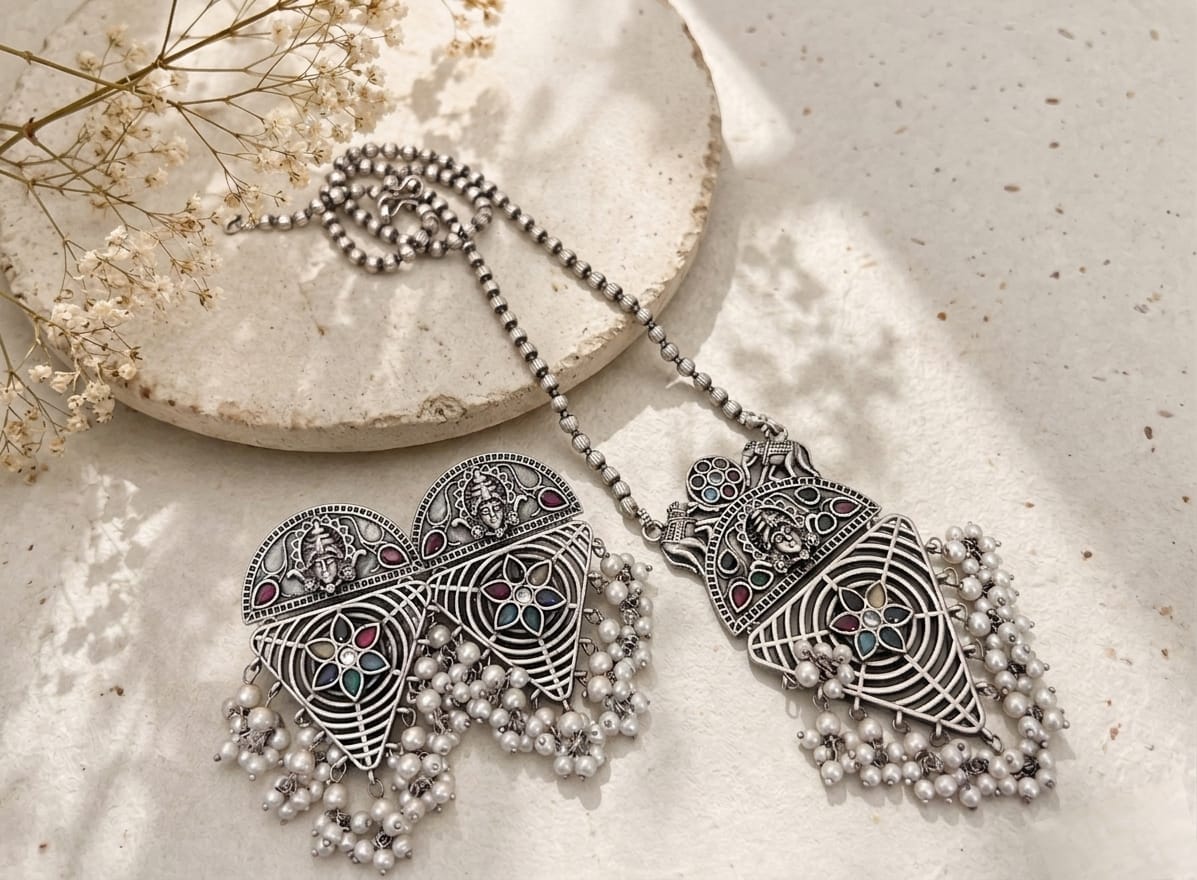 Stone chain pendant set