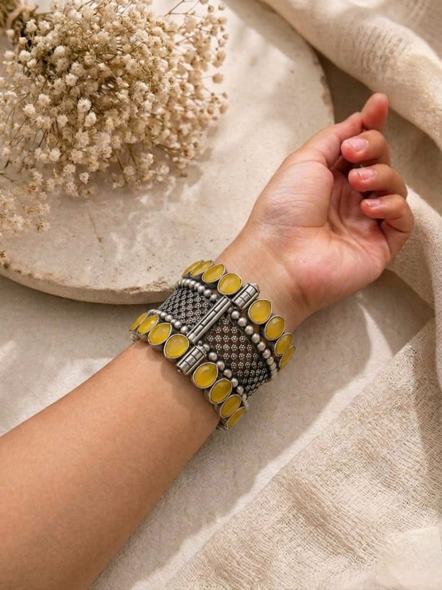 Monalisa stone replica openable kada