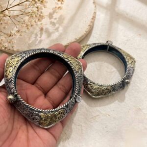 Dual tone openable kada
