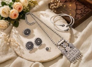 Different pendants combo set