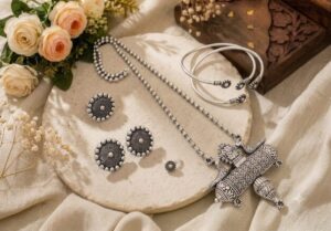 Different pendants combo set