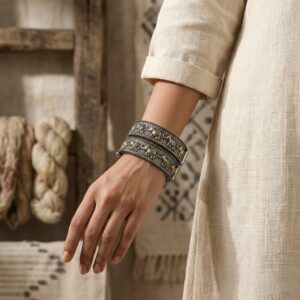 Pair of dual tone kada