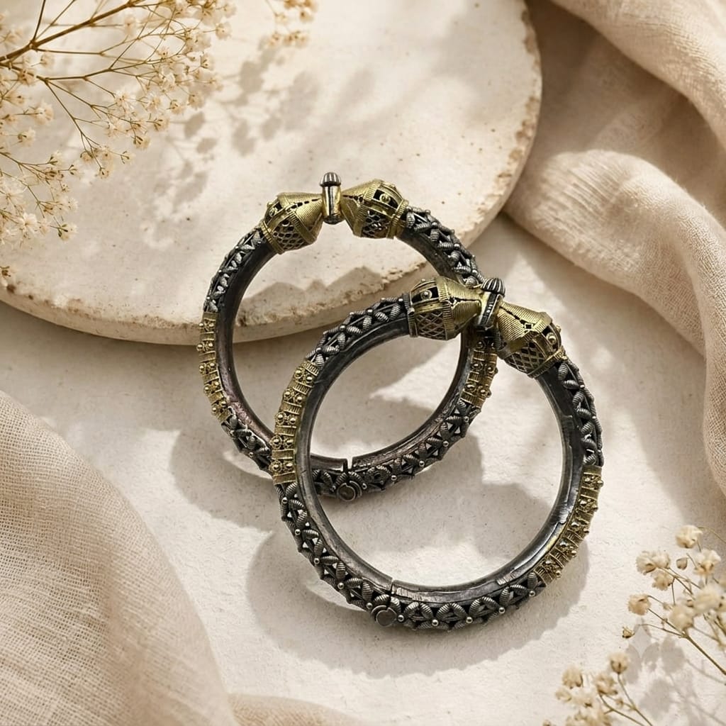 Exquisite dual tone openable bangles