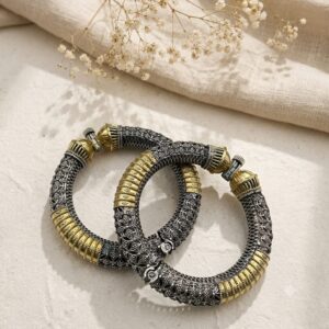 Elegant dual tone openable kada