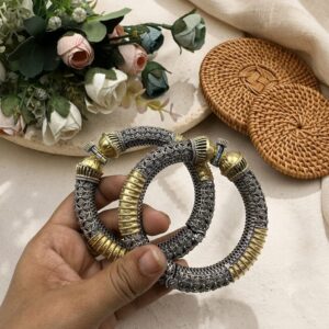 Elegant dual tone openable kada