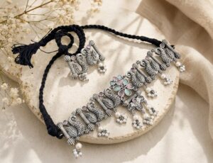 Premium replica stone choker set