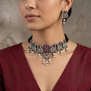 Premium replica stone choker set