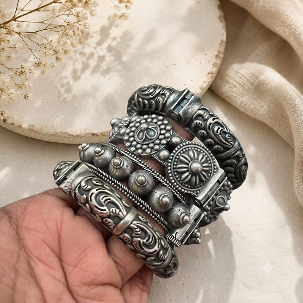 Replica 6 pc bangles set