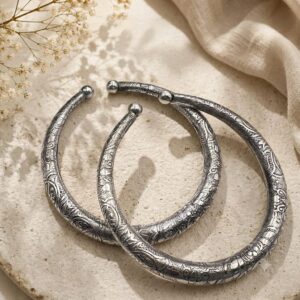 Pair of adjustable leg anklets