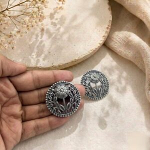 Hasli set with openabe bangles