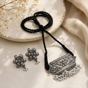 Replica choker set with earrings