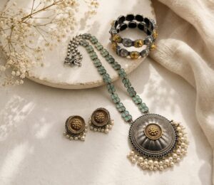 Dual tone necklace set with bangles