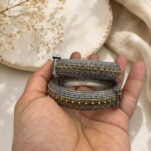Beautiful dual tone openable kada