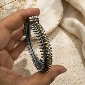 Dual tone beautiful openable kada