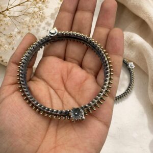 Dual tone beautiful openable kada